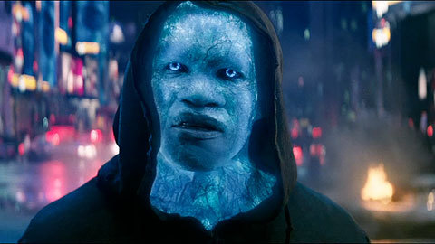 Spidey Meets Electro - Movie Clip from The Amazing Spider-Man 2 at  